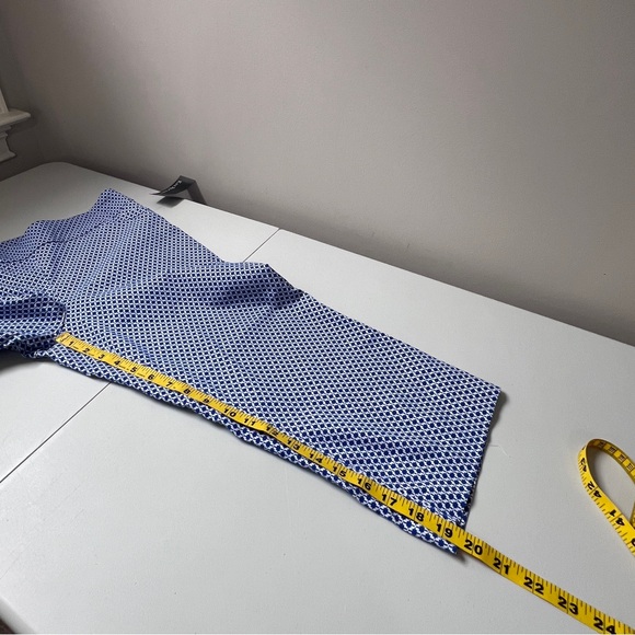 Kim Rogers Blue White Print Super Stretch Capri Pants Tummy Panel Womens Size 12 - Picture 12 of 13